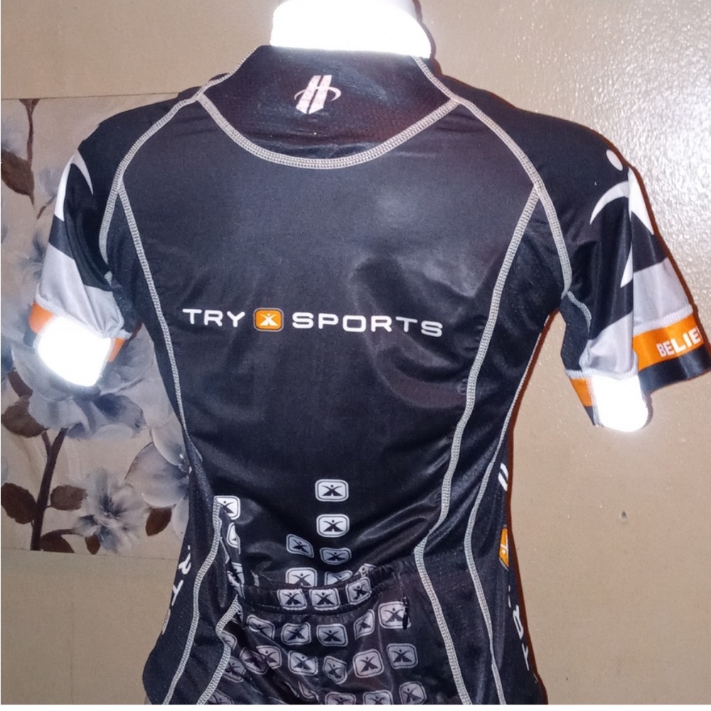 Hincapie Cycling Jersey, NWOT - Picture 2 of 6